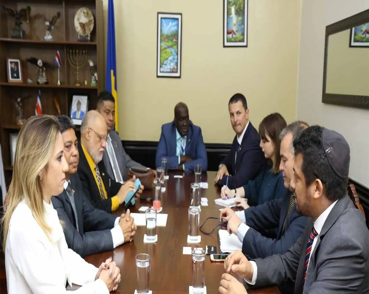 Ministro de Andorra se reúne con diputados de la Asamblea Legislativa de Costa Rica