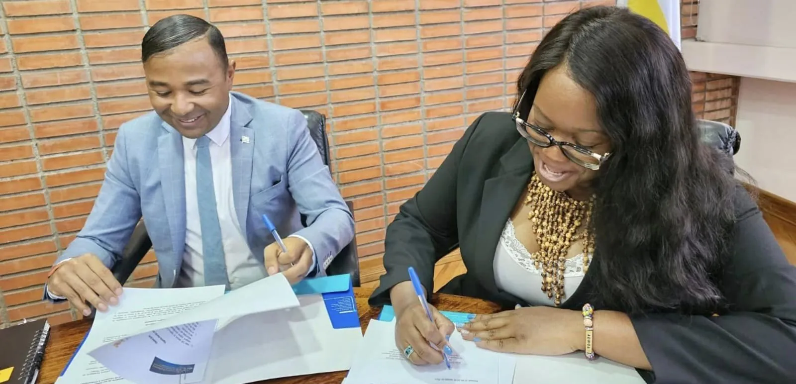 CILIB y la Defensoría de los Habitantes firman un convenio marco en derechos humanos