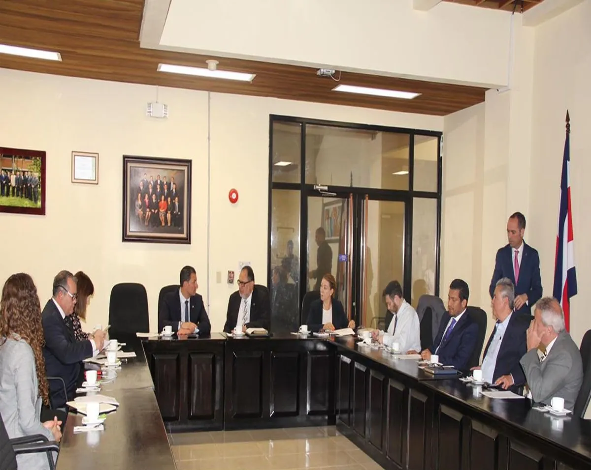 La Cámara reúne a la UTN de Costa Rica con el ministro de Economía de Andorra